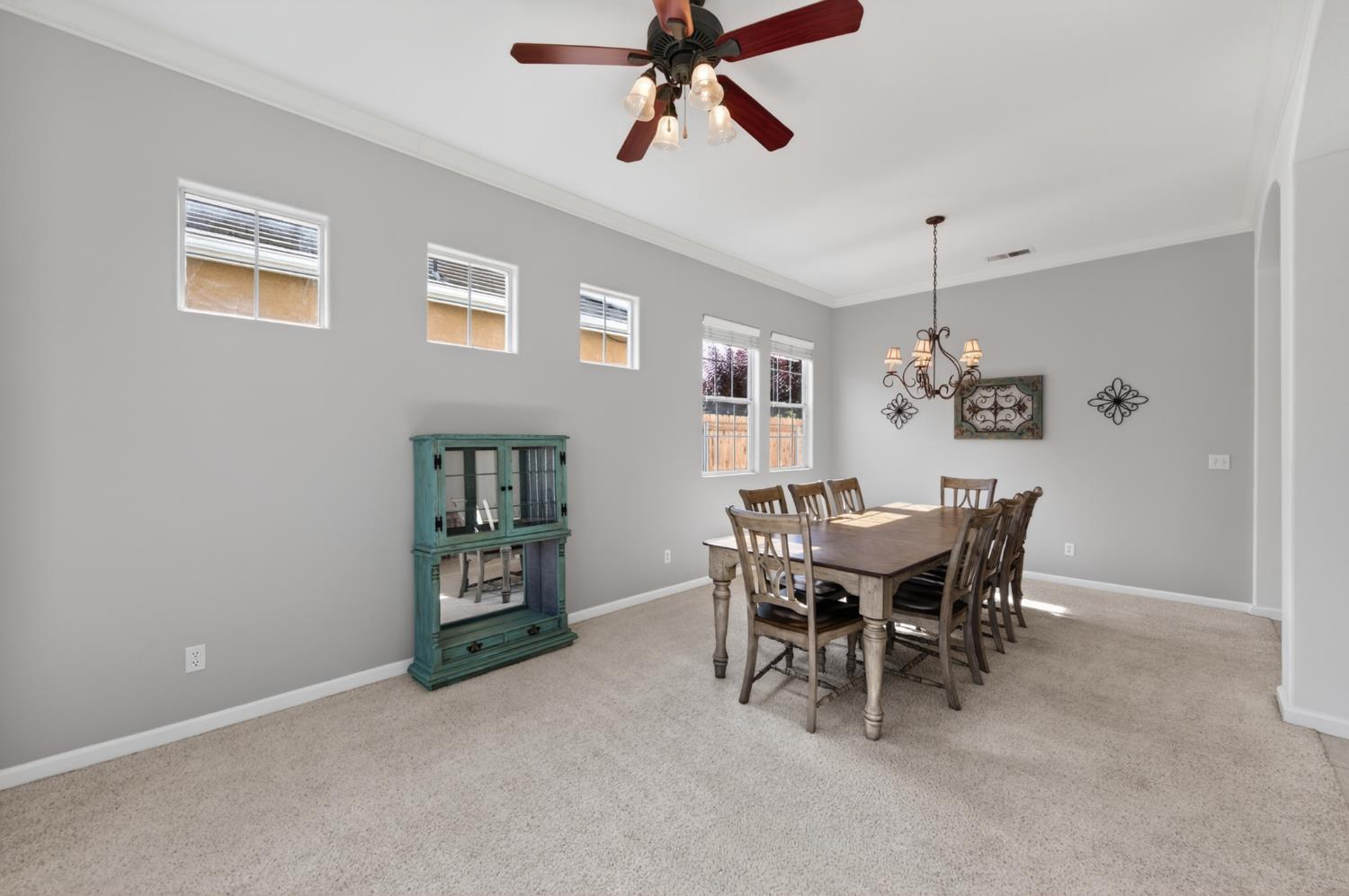 2644 Bellaire Ave, Clovis, CA 93611