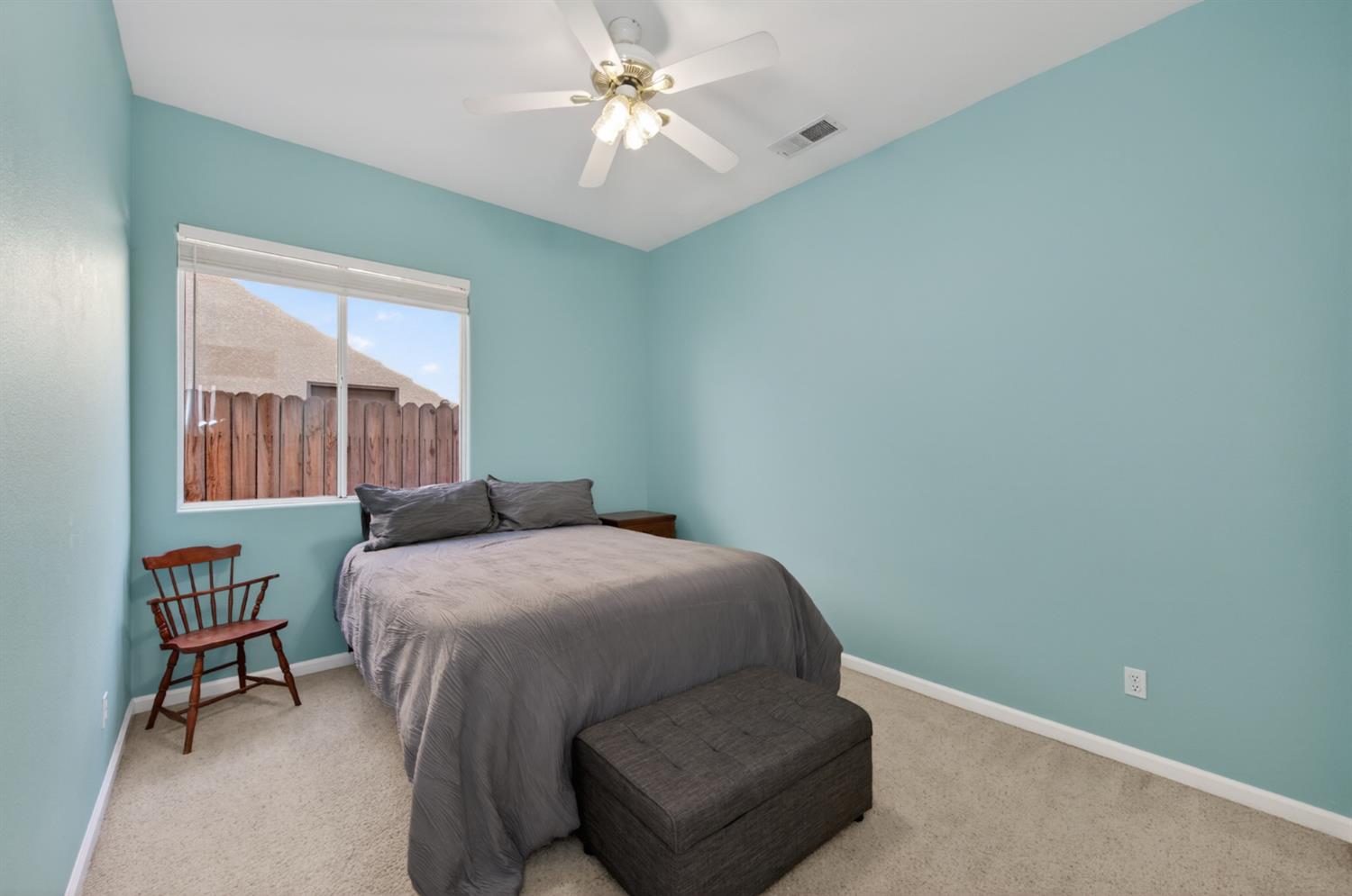 2644 Bellaire Ave, Clovis, CA 93611