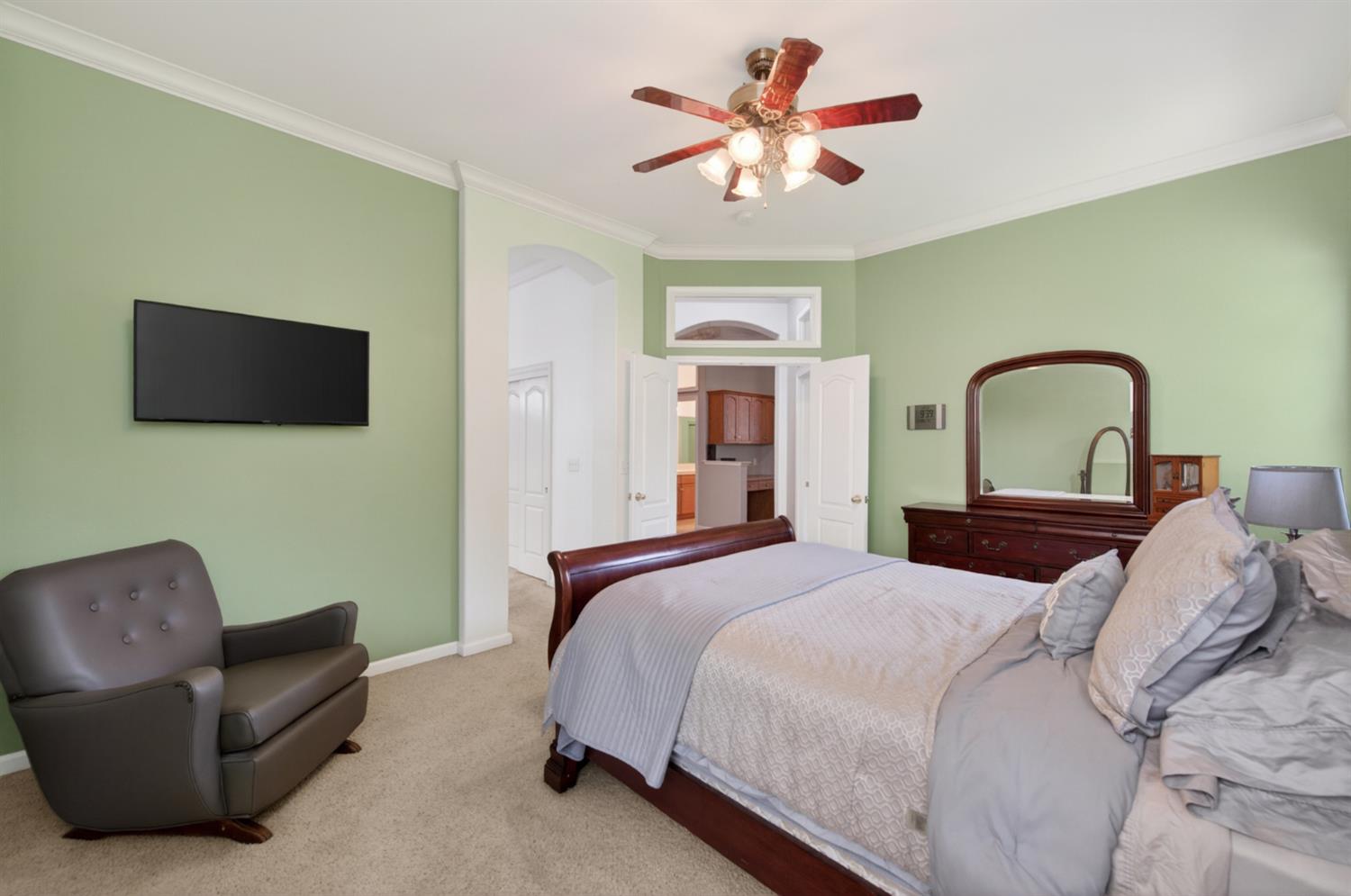 2644 Bellaire Ave, Clovis, CA 93611