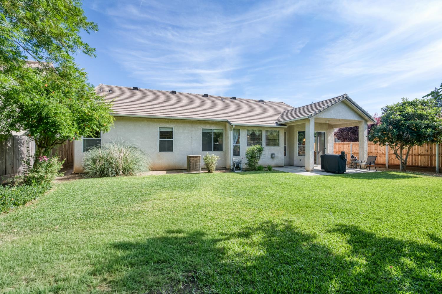 2644 Bellaire Ave, Clovis, CA 93611