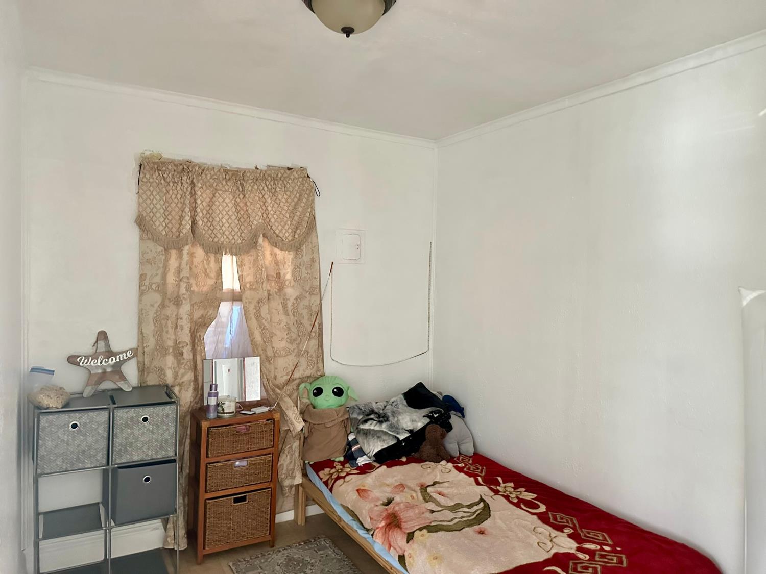 440 S 13th St, Chowchilla, CA 93610