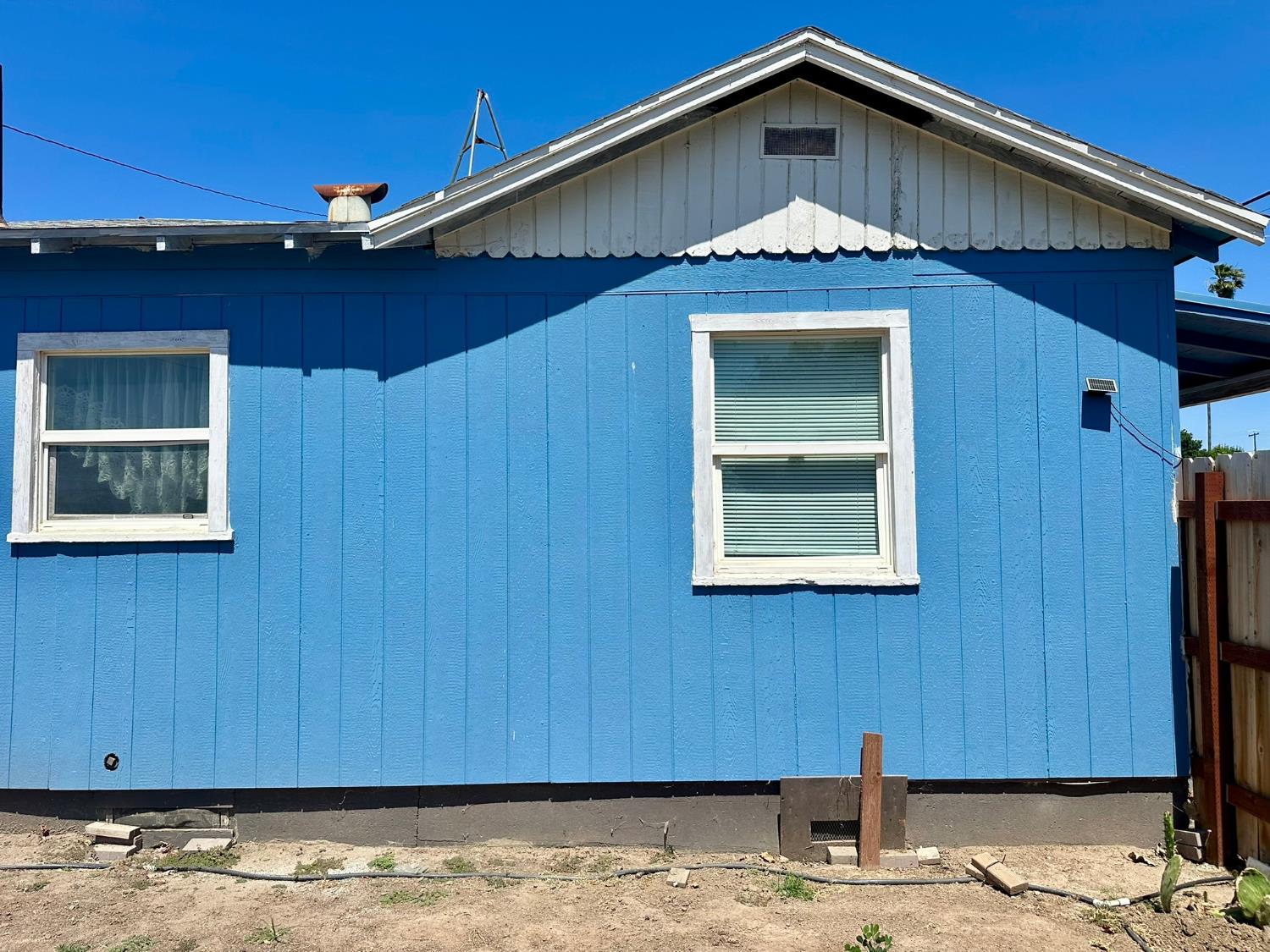 440 S 13th St, Chowchilla, CA 93610
