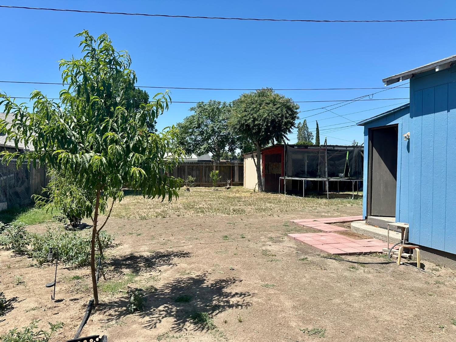 440 S 13th St, Chowchilla, CA 93610