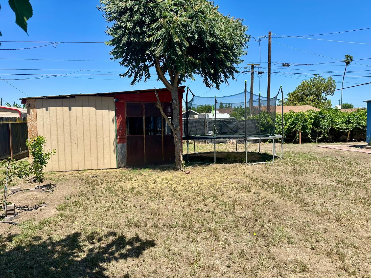440 S 13th St, Chowchilla, CA 93610