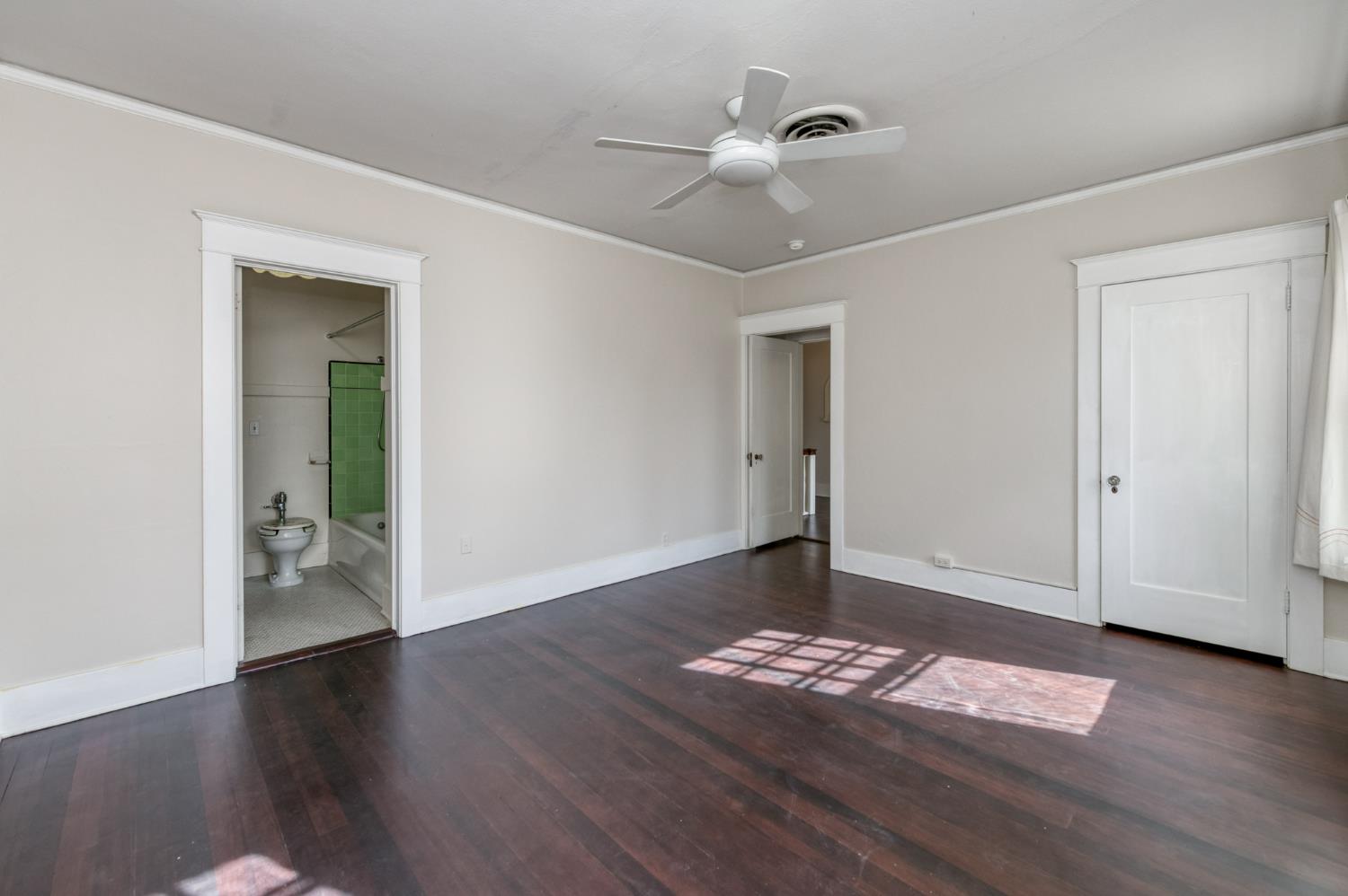 605 E Home Ave, Fresno, CA 93728