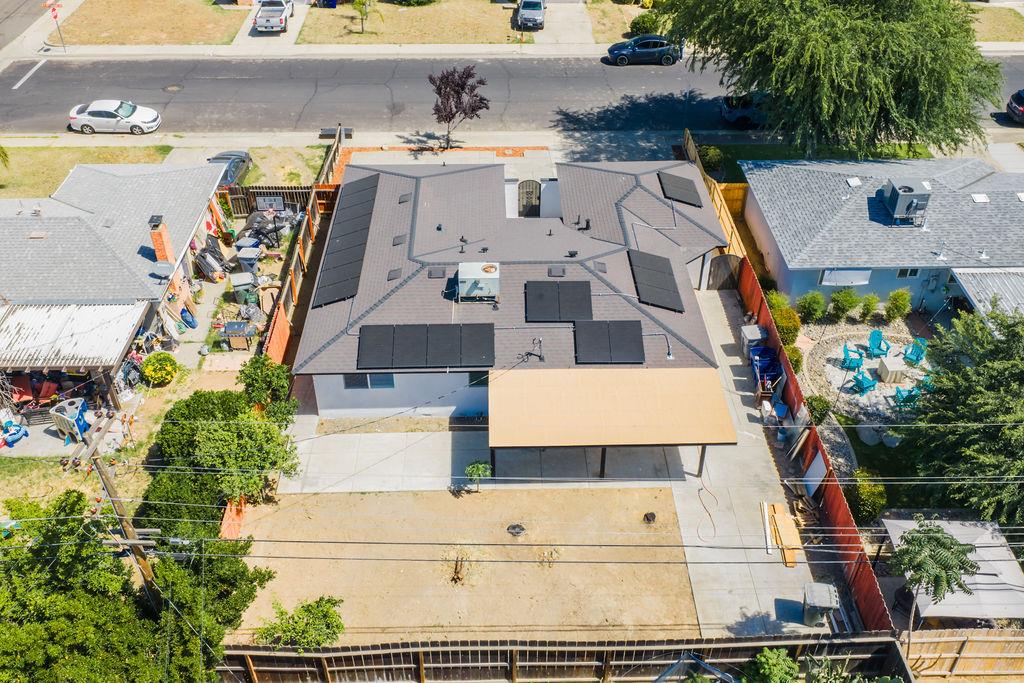 974 W Fairmont, Clovis, CA 93612