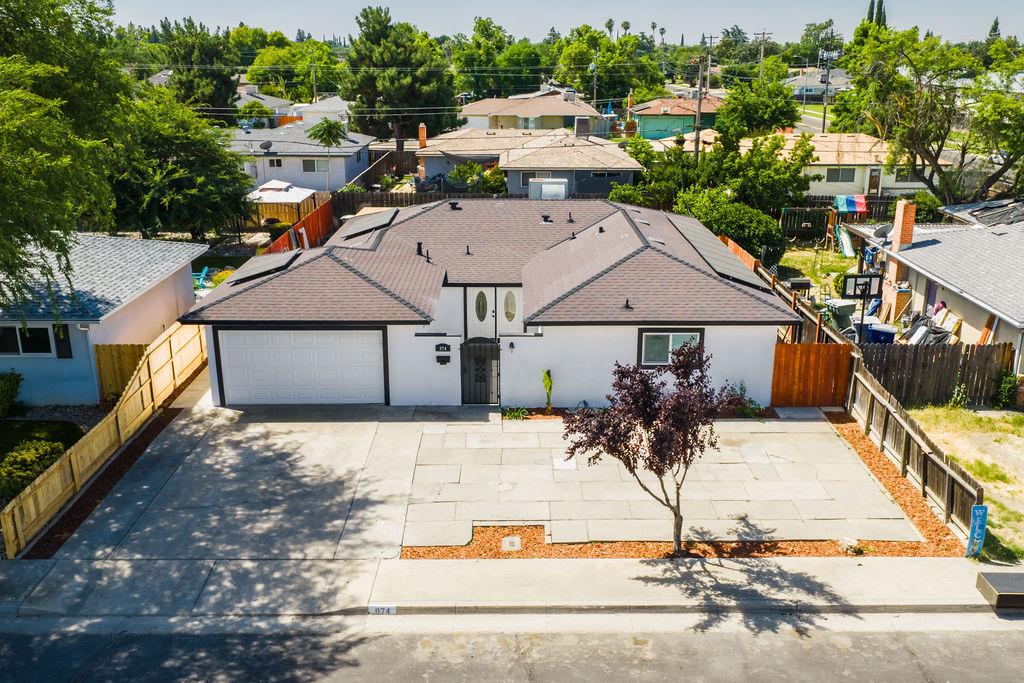 974 W Fairmont, Clovis, CA 93612