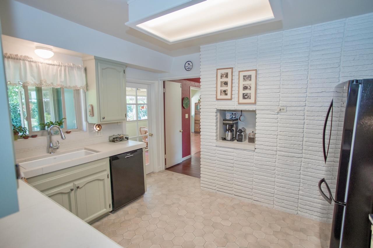 294 San Bruno Ave, Fresno, CA 93704