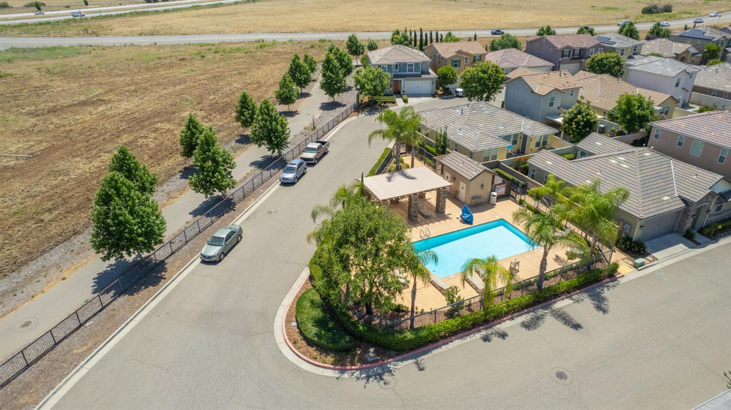 3530 Luminary Way, Clovis, CA 93619