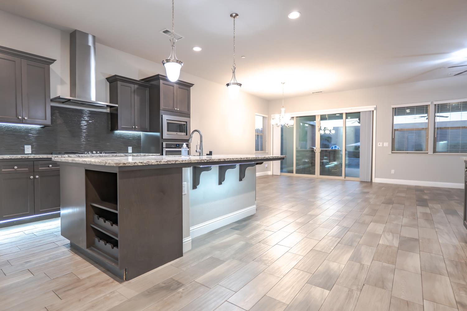 6638 W Kadota Ave, Fresno, CA 93723