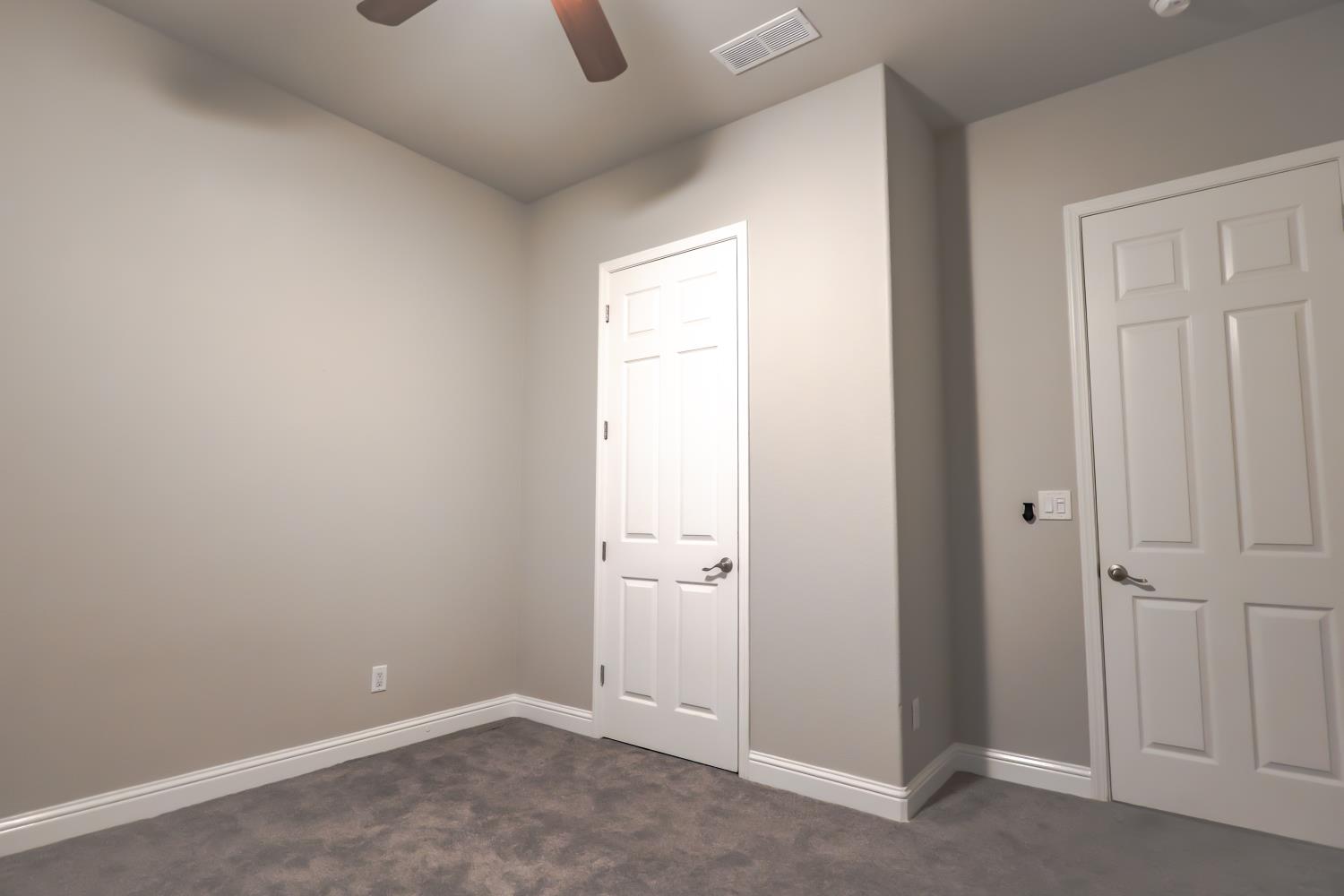 6638 W Kadota Ave, Fresno, CA 93723
