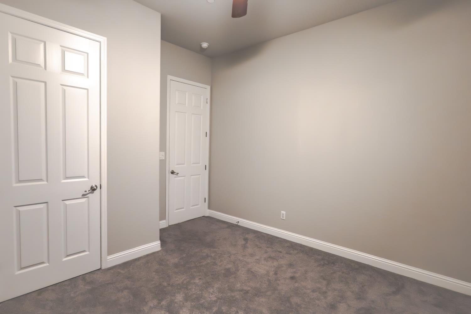 6638 W Kadota Ave, Fresno, CA 93723