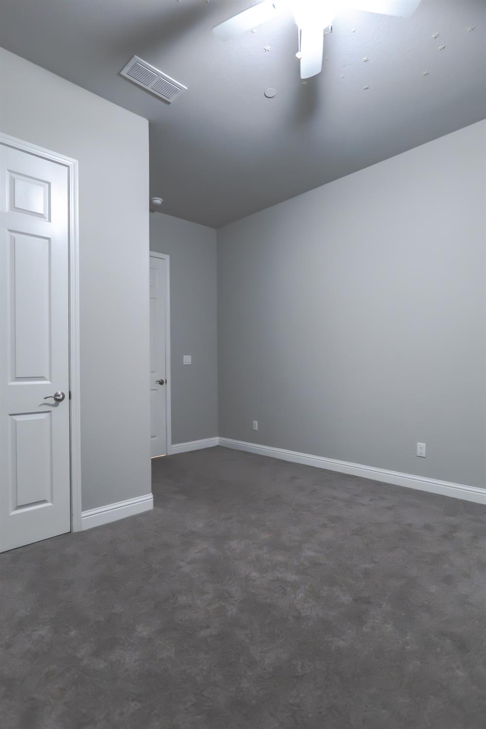 6638 W Kadota Ave, Fresno, CA 93723