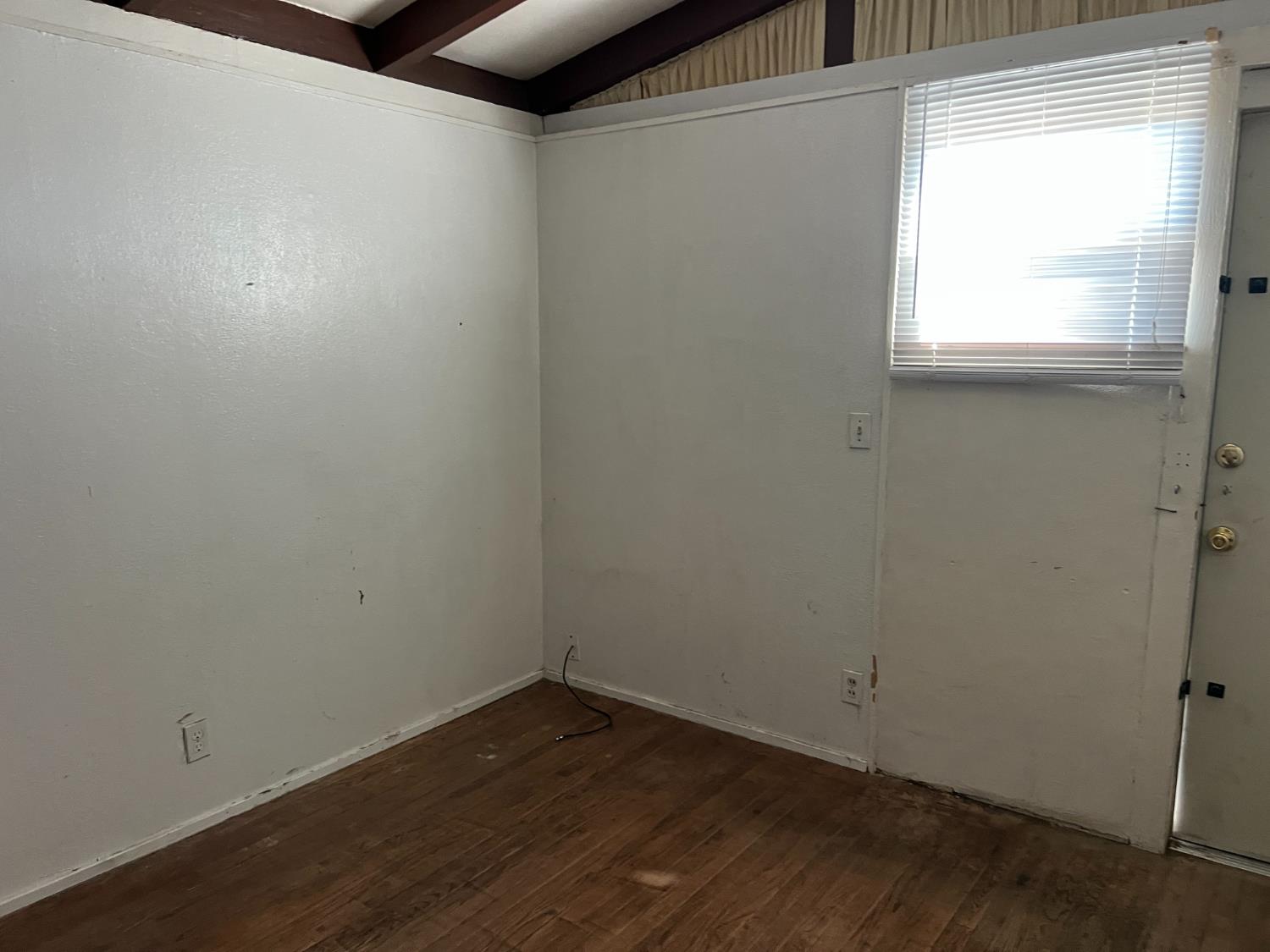 3988 N Fresno St, Fresno, CA 93726