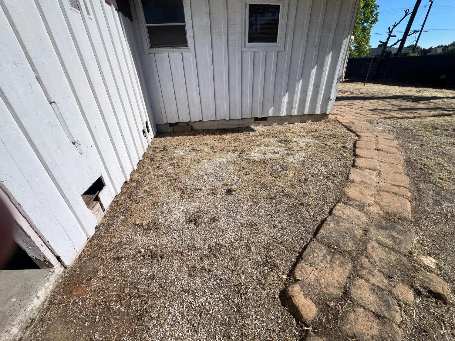 3988 N Fresno St, Fresno, CA 93726