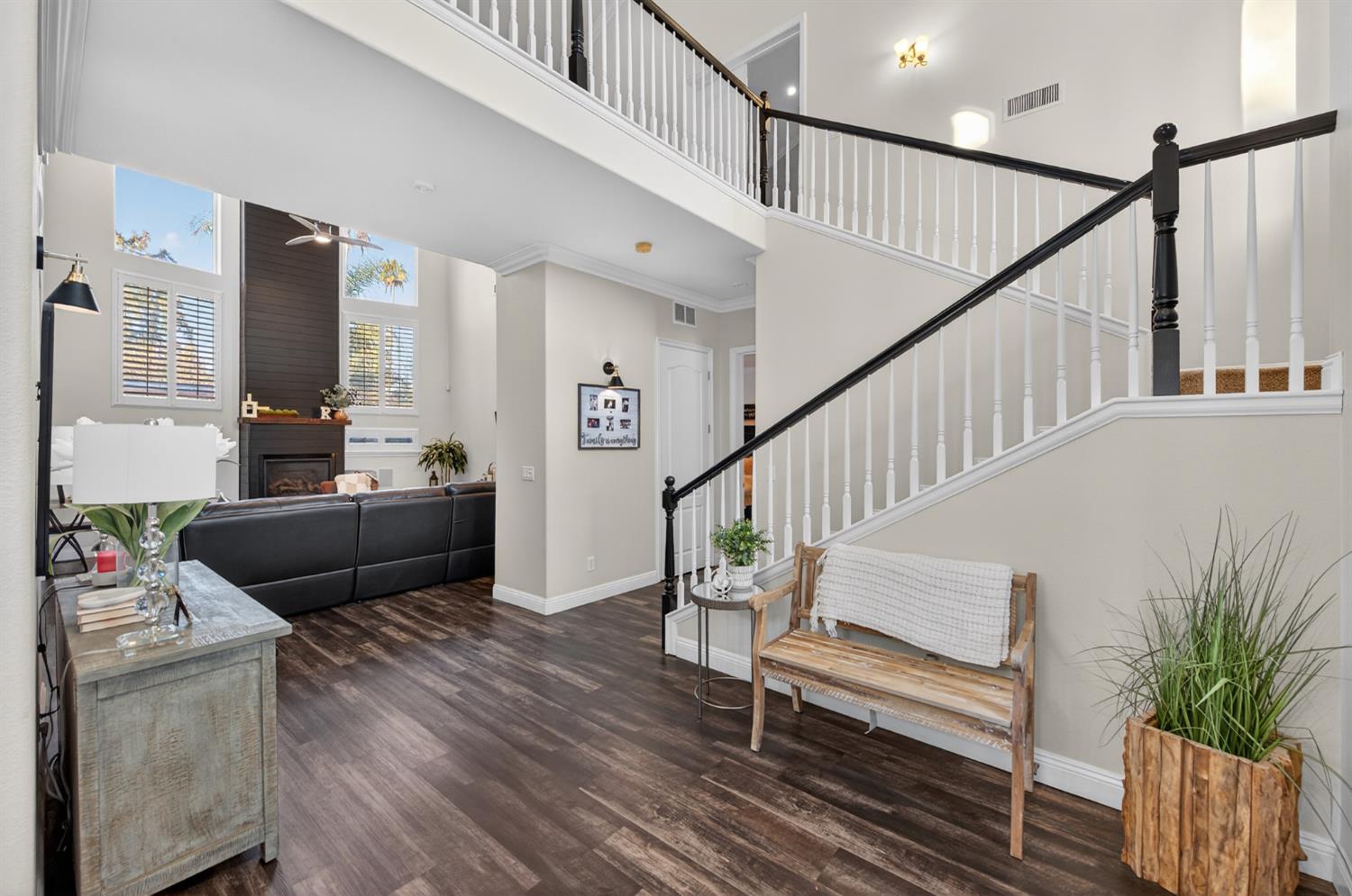 1303 Jordan Ave, Clovis, CA 93611