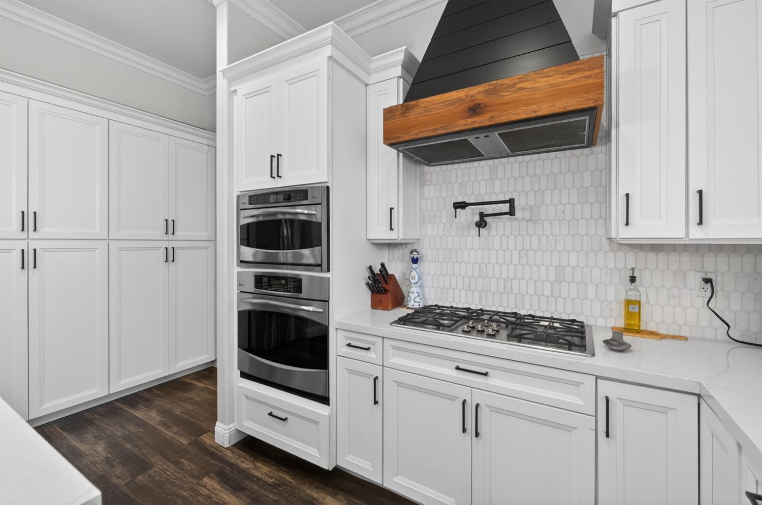 1303 Jordan Ave, Clovis, CA 93611