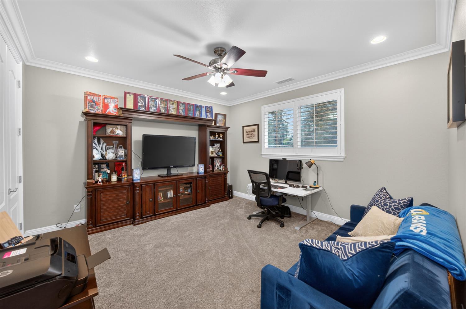 1303 Jordan Ave, Clovis, CA 93611