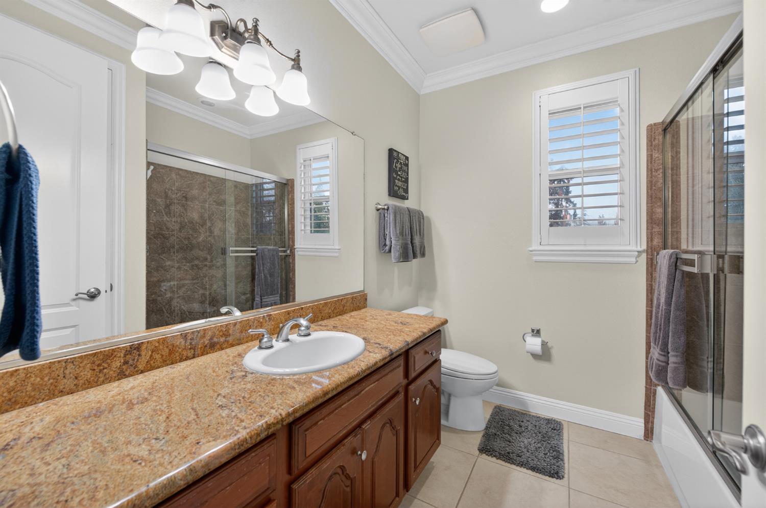 1303 Jordan Ave, Clovis, CA 93611