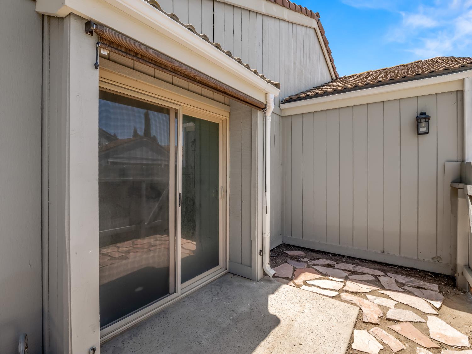 1872 Cougar Ln, Clovis, CA 93611