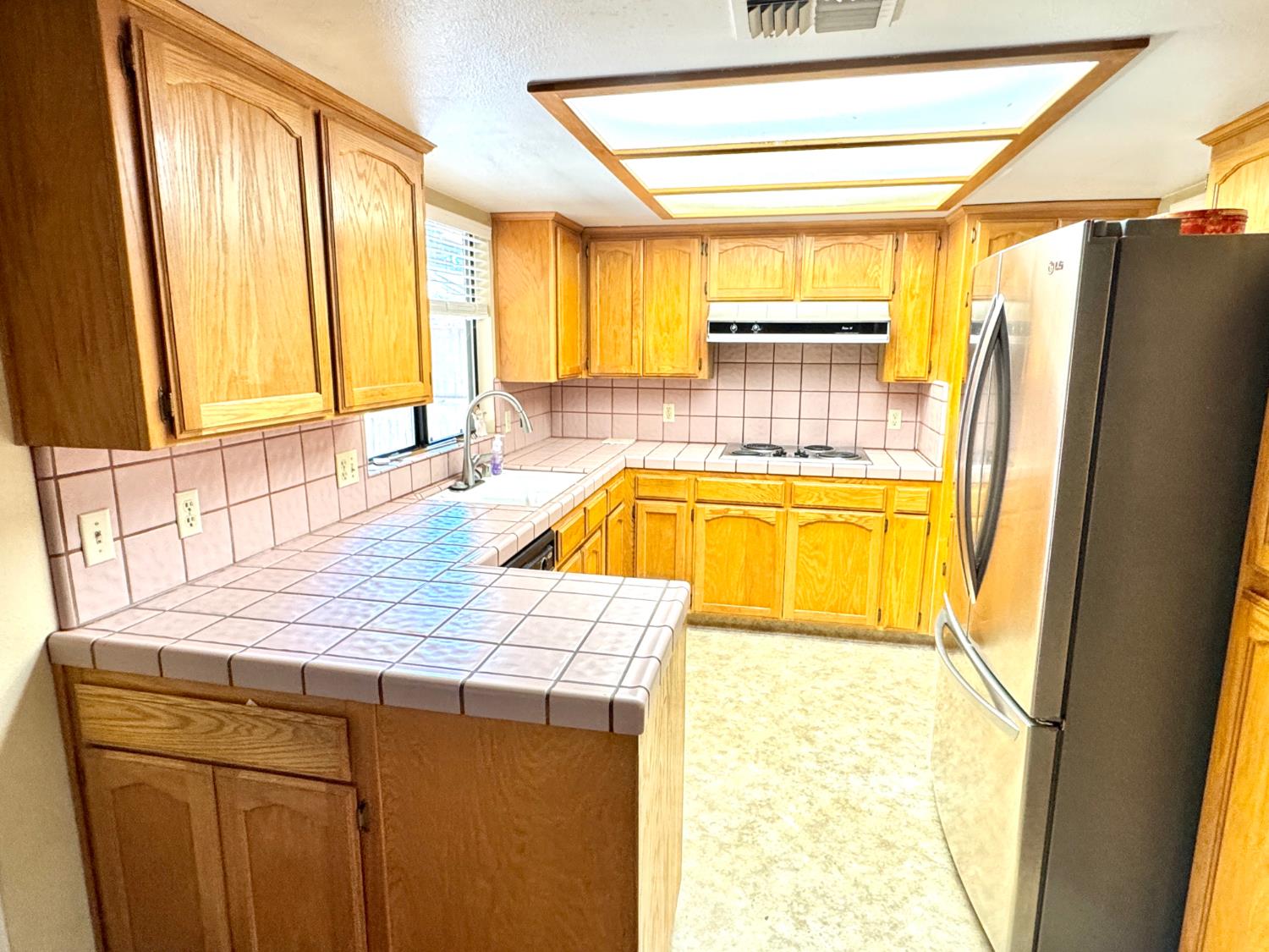 6574 N Delbert Ave, Fresno, CA 93722
