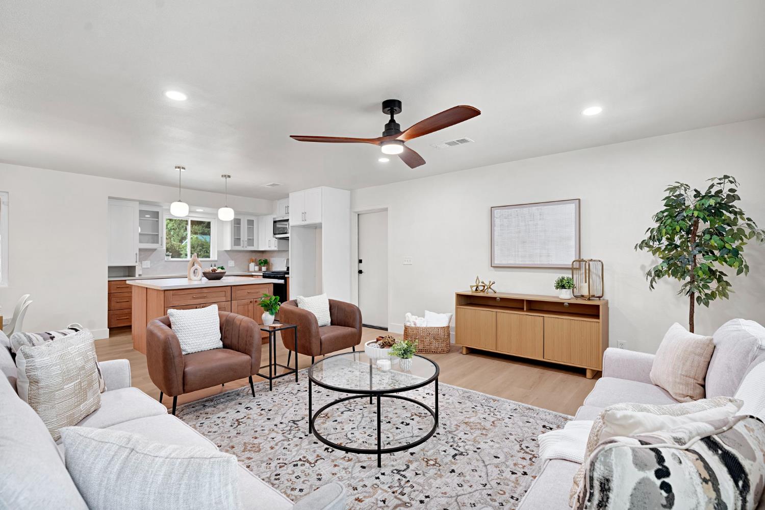 1415 Winter St, Kingsburg, CA 93631