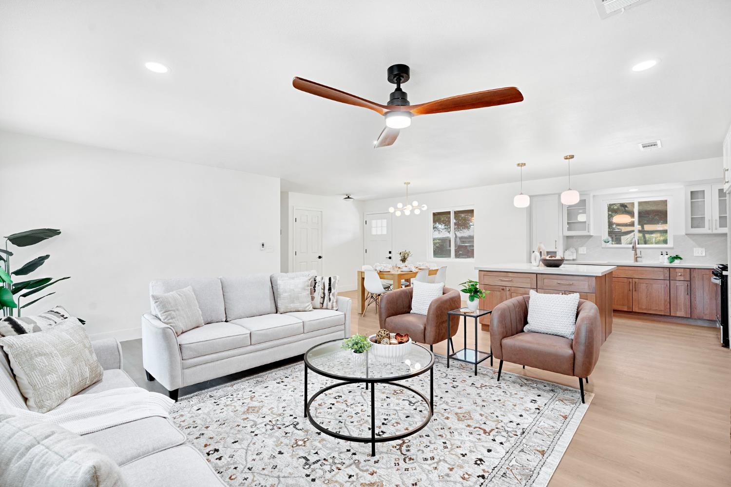 1415 Winter St, Kingsburg, CA 93631