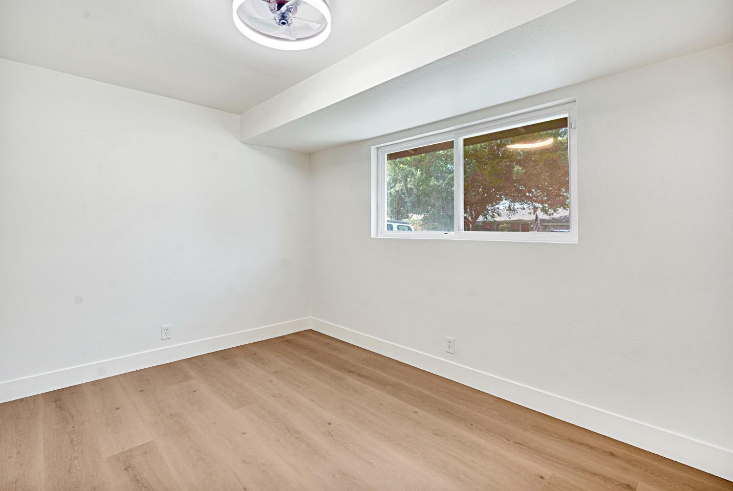1415 Winter St, Kingsburg, CA 93631