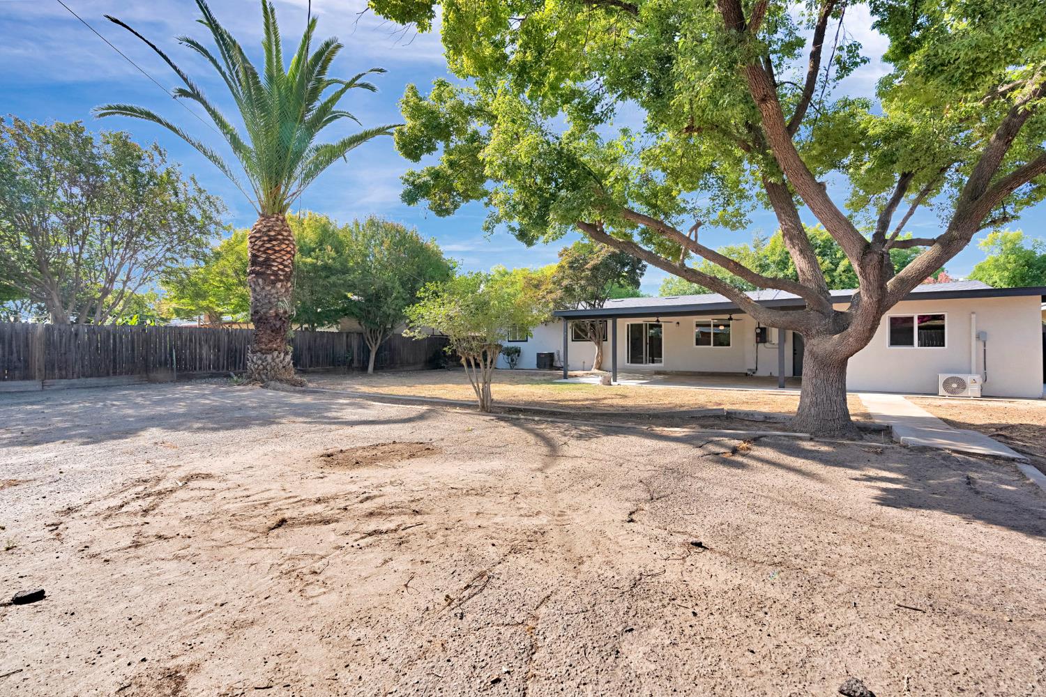 1415 Winter St, Kingsburg, CA 93631