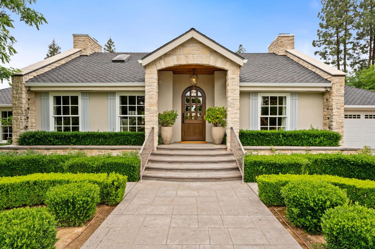 7550 N Spy Glass Ave, Fresno, CA 93711