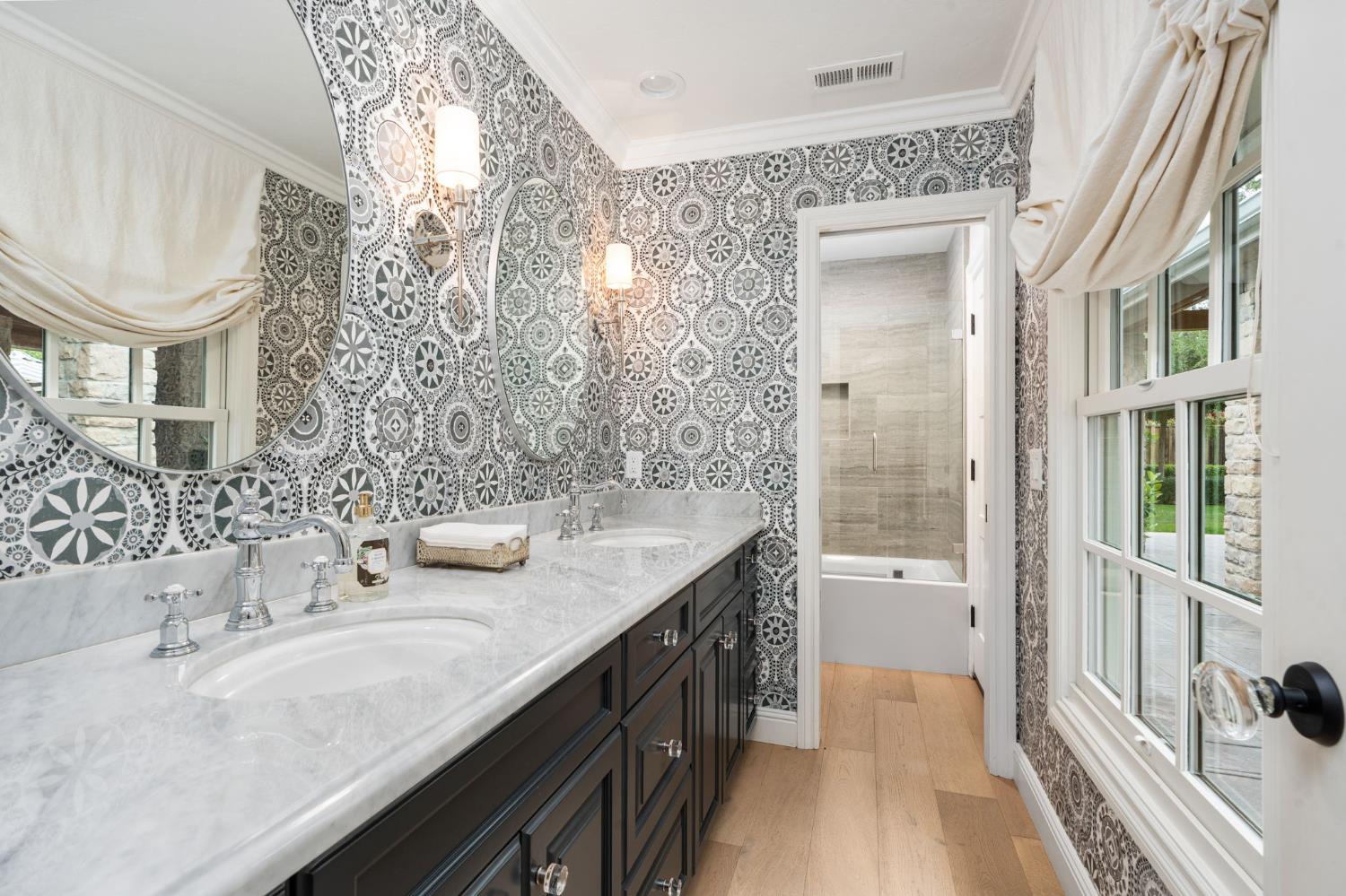 7550 N Spy Glass Ave, Fresno, CA 93711