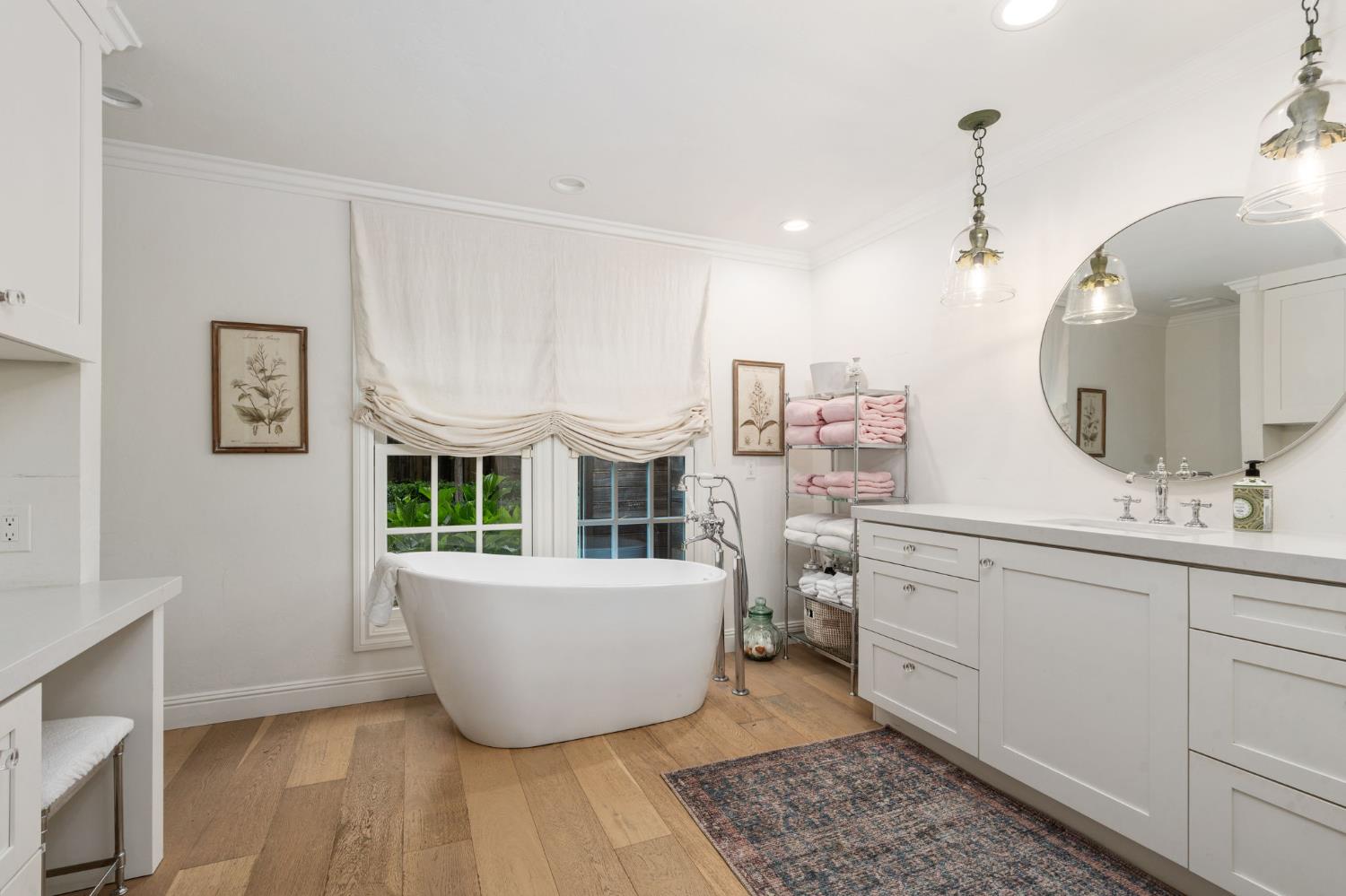 7550 N Spy Glass Ave, Fresno, CA 93711