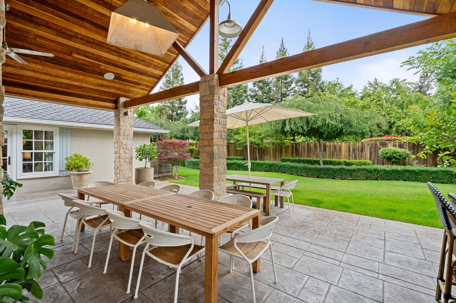 7550 N Spy Glass Ave, Fresno, CA 93711