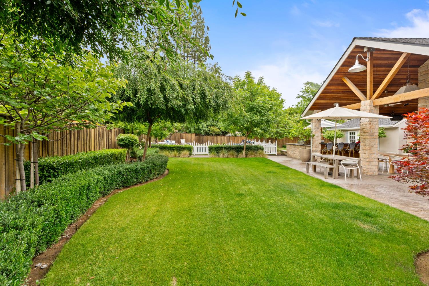7550 N Spy Glass Ave, Fresno, CA 93711
