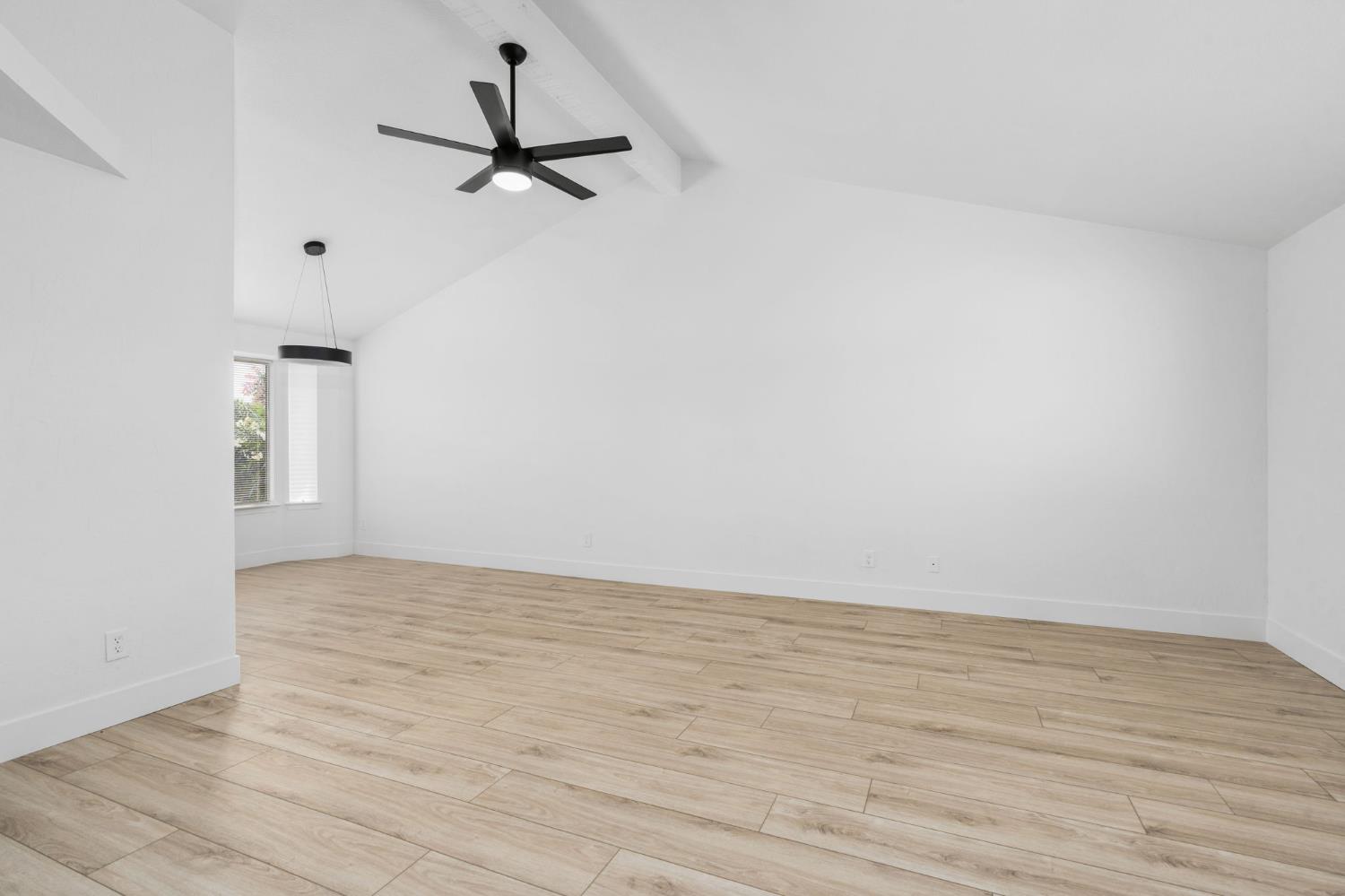 5339 W Swift Ave, Fresno, CA 93722