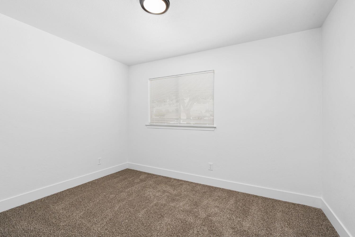 5339 W Swift Ave, Fresno, CA 93722