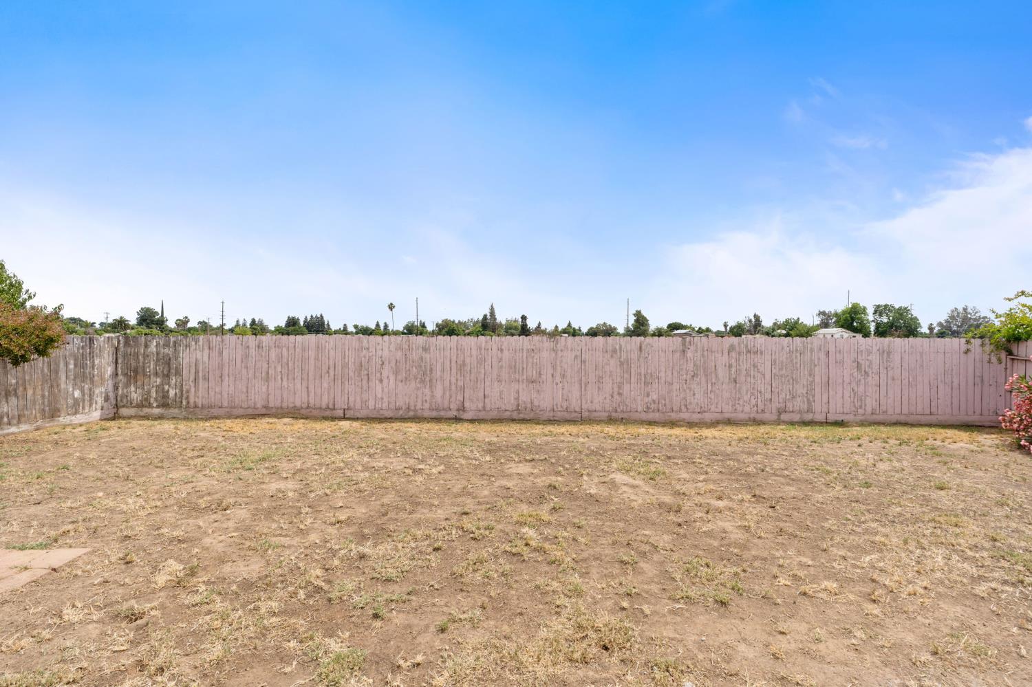 5339 W Swift Ave, Fresno, CA 93722