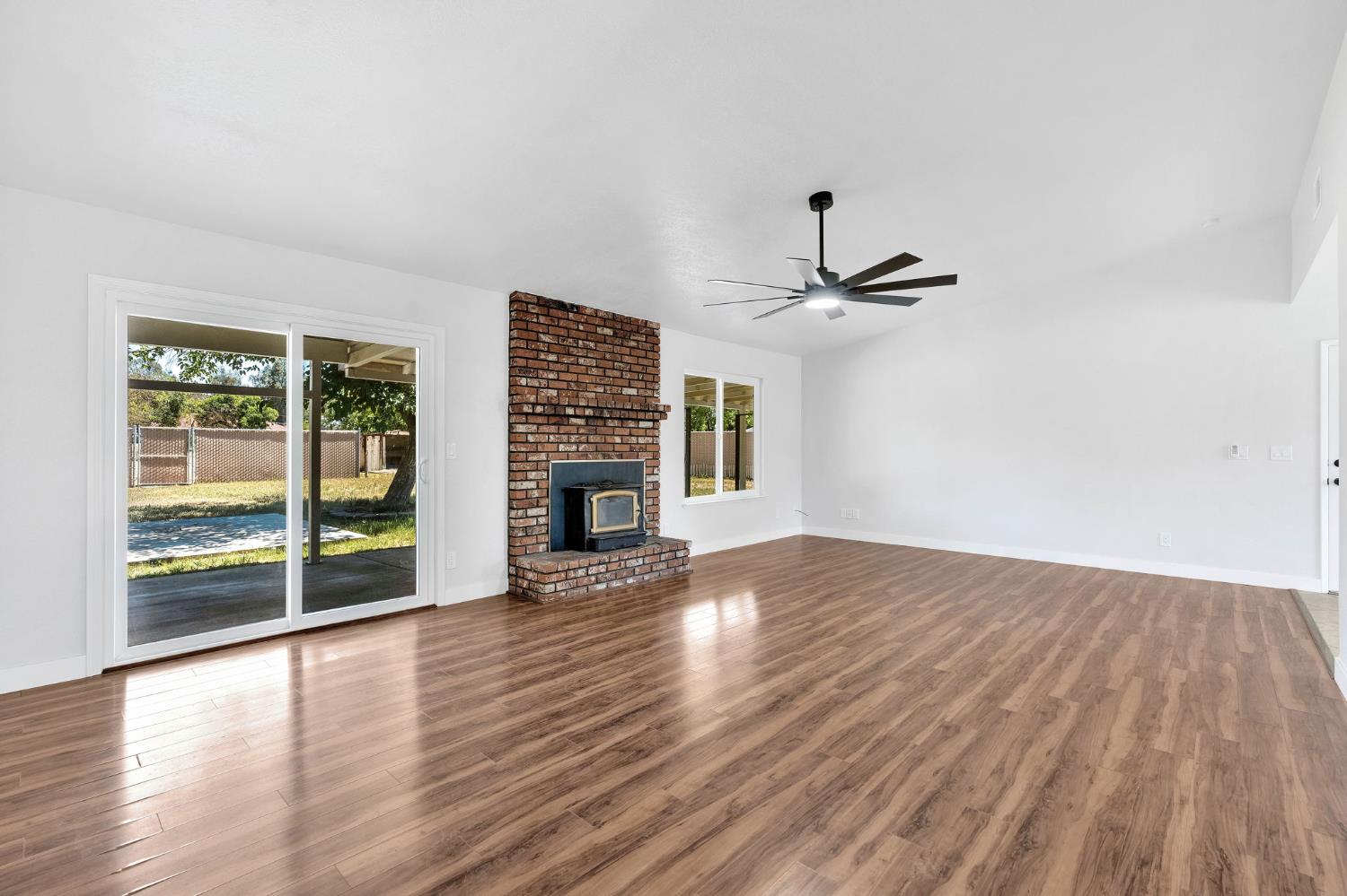 17563 Road 25, Madera, CA 93638
