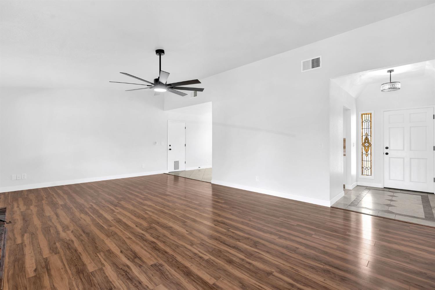 17563 Road 25, Madera, CA 93638