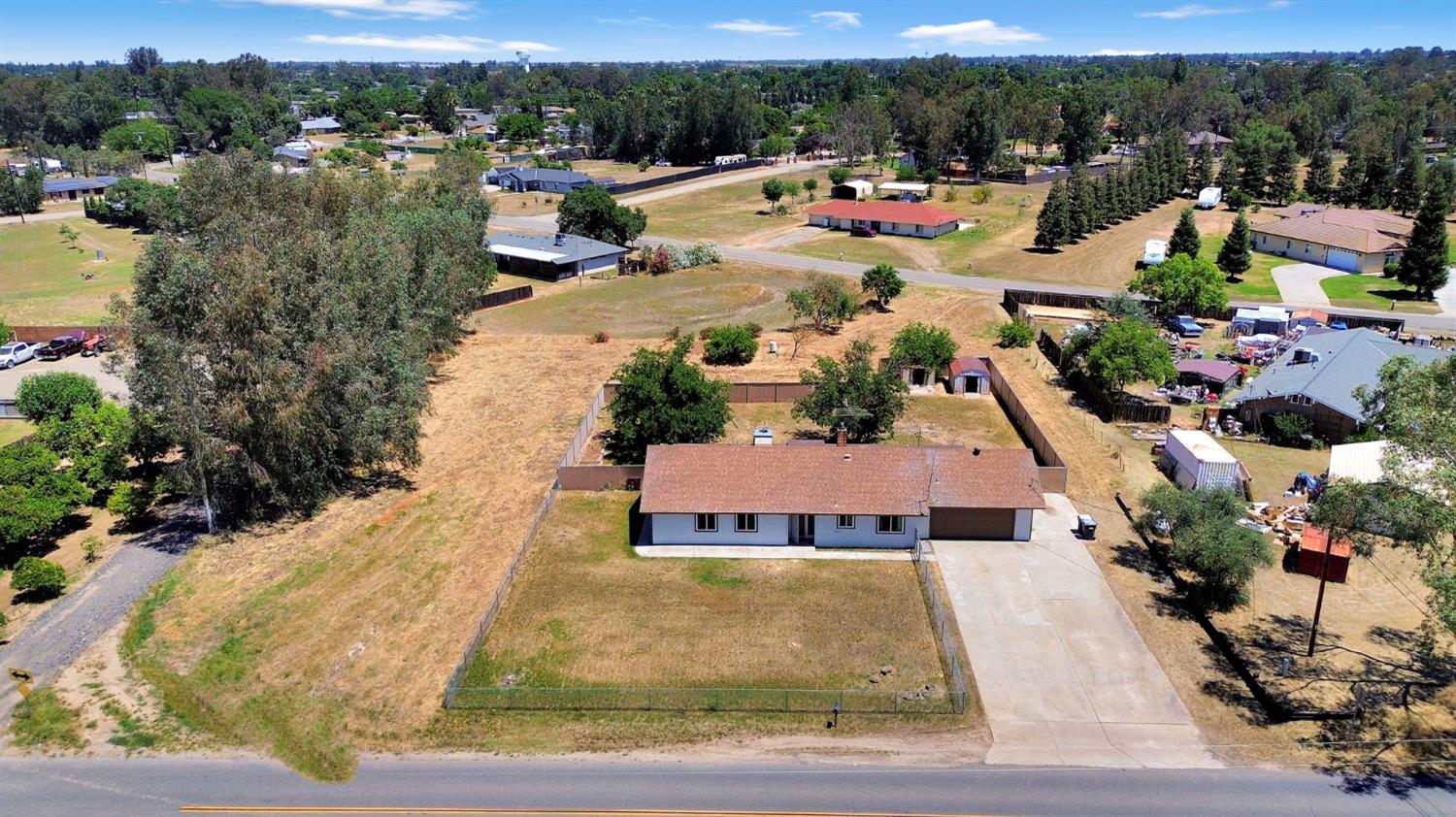 17563 Road 25, Madera, CA 93638