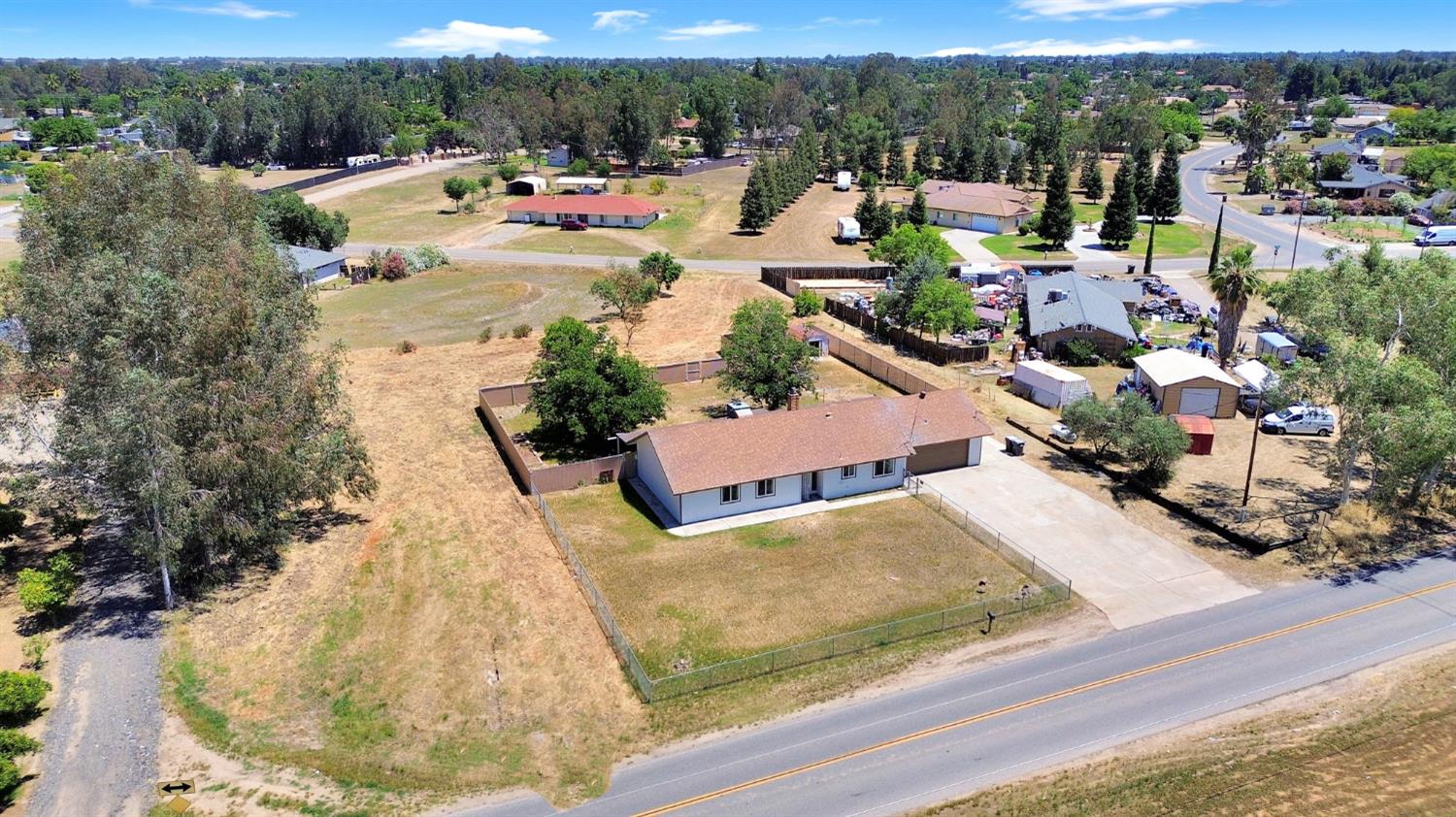17563 Road 25, Madera, CA 93638
