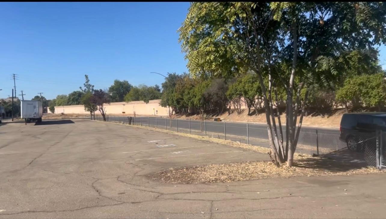 2136 E Market street, Stockton, CA 95205