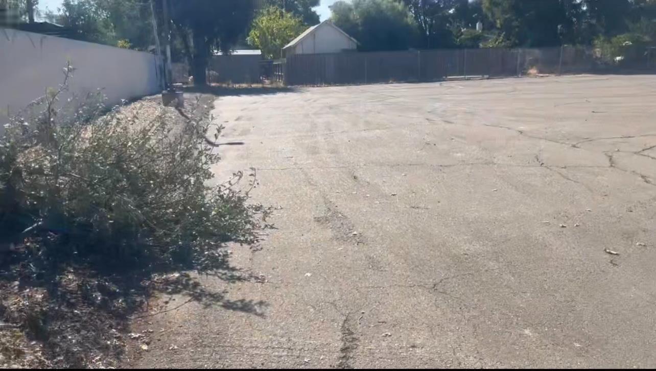 2136 E Market street, Stockton, CA 95205