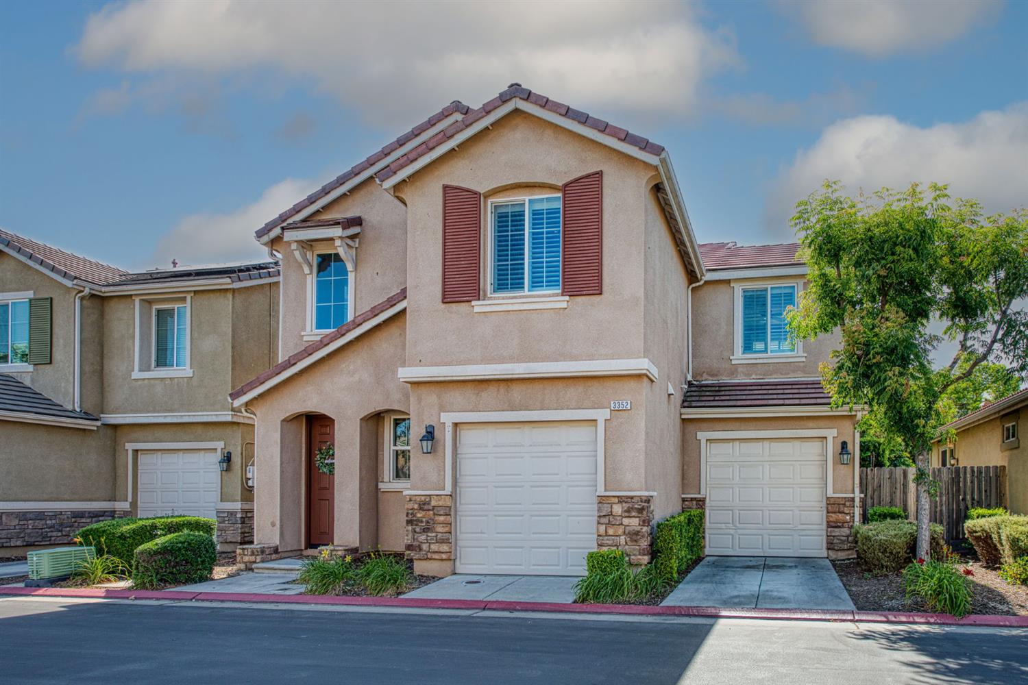 3352 Monterosa Ln, Clovis, CA 93619
