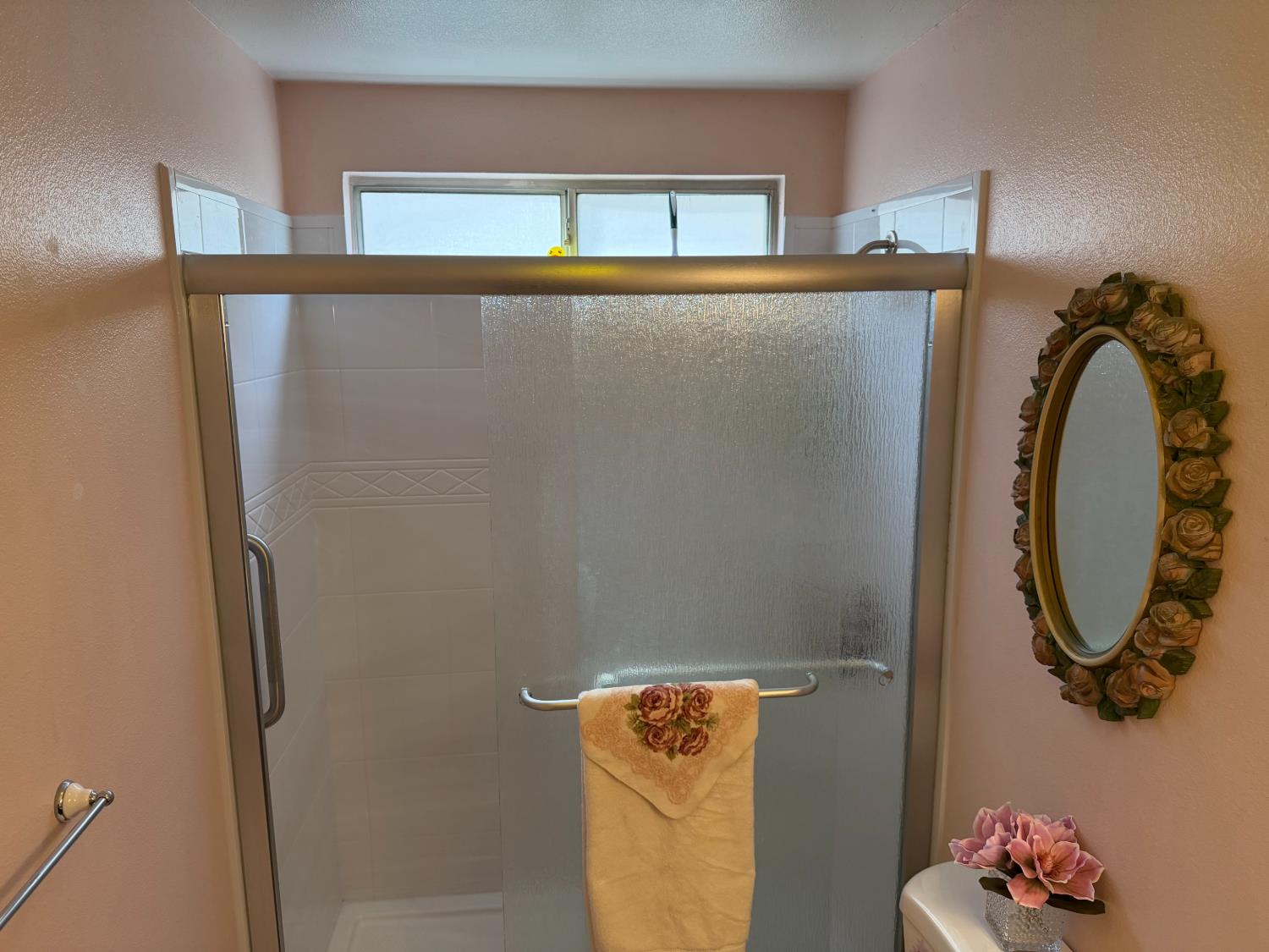 3383 N Forestiere Ave, Fresno, CA 93722
