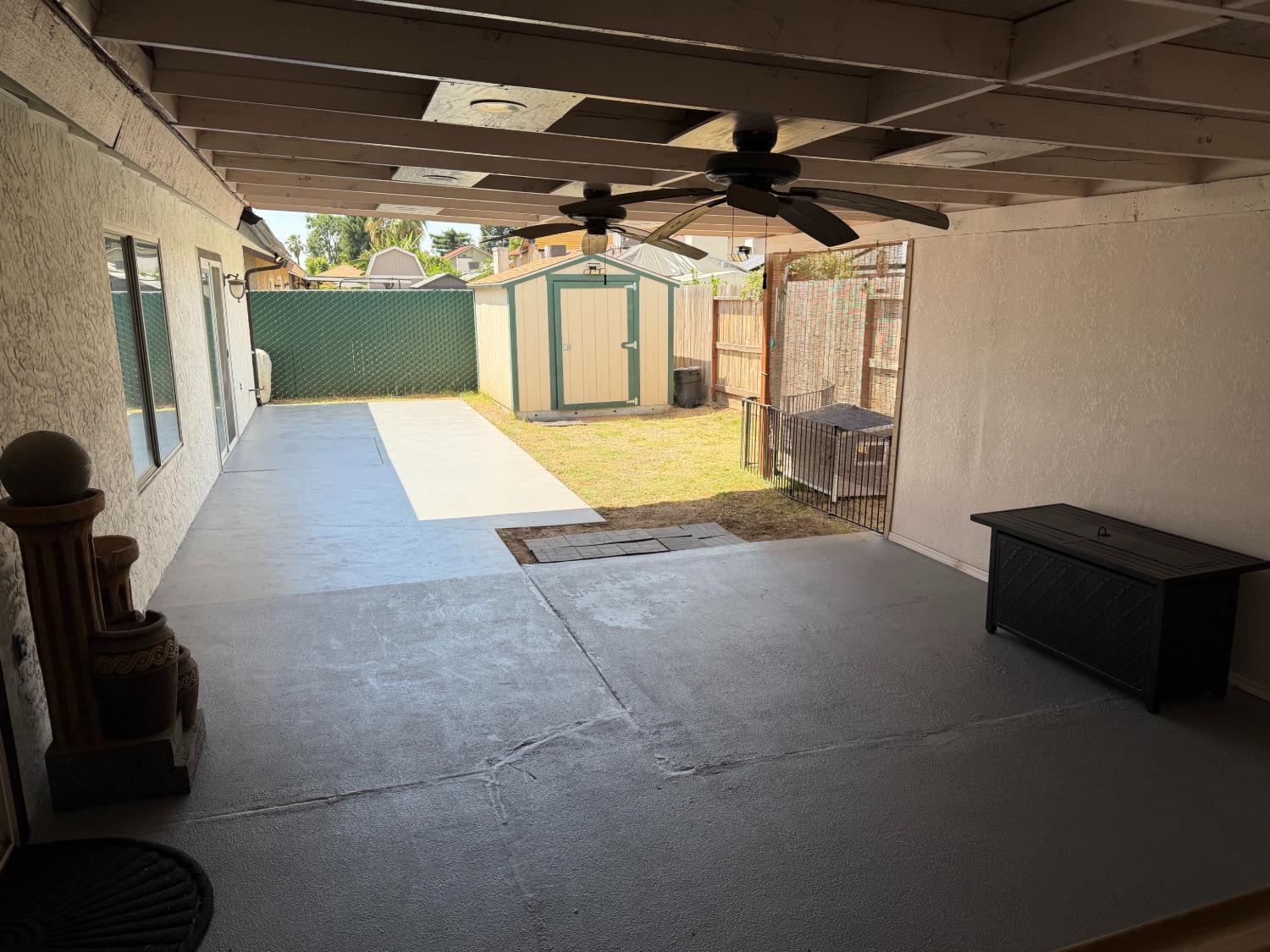 3383 N Forestiere Ave, Fresno, CA 93722