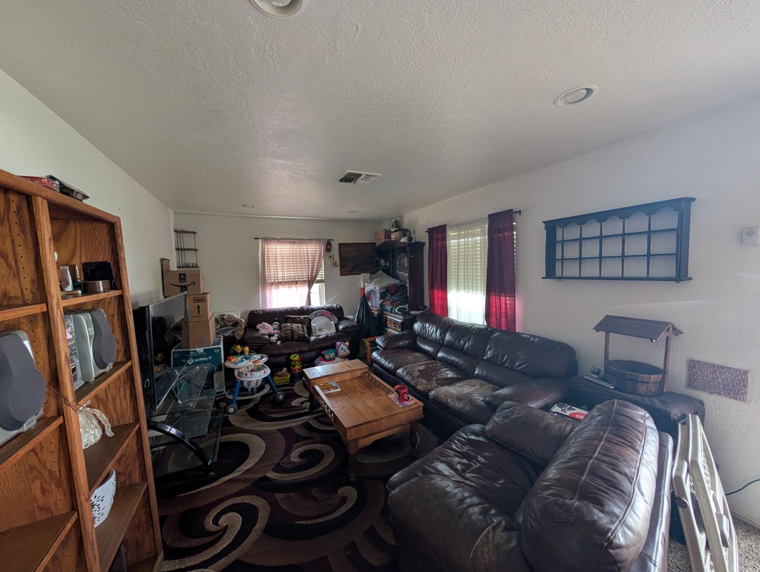 3743 N Hammel Way, Fresno, CA 93727