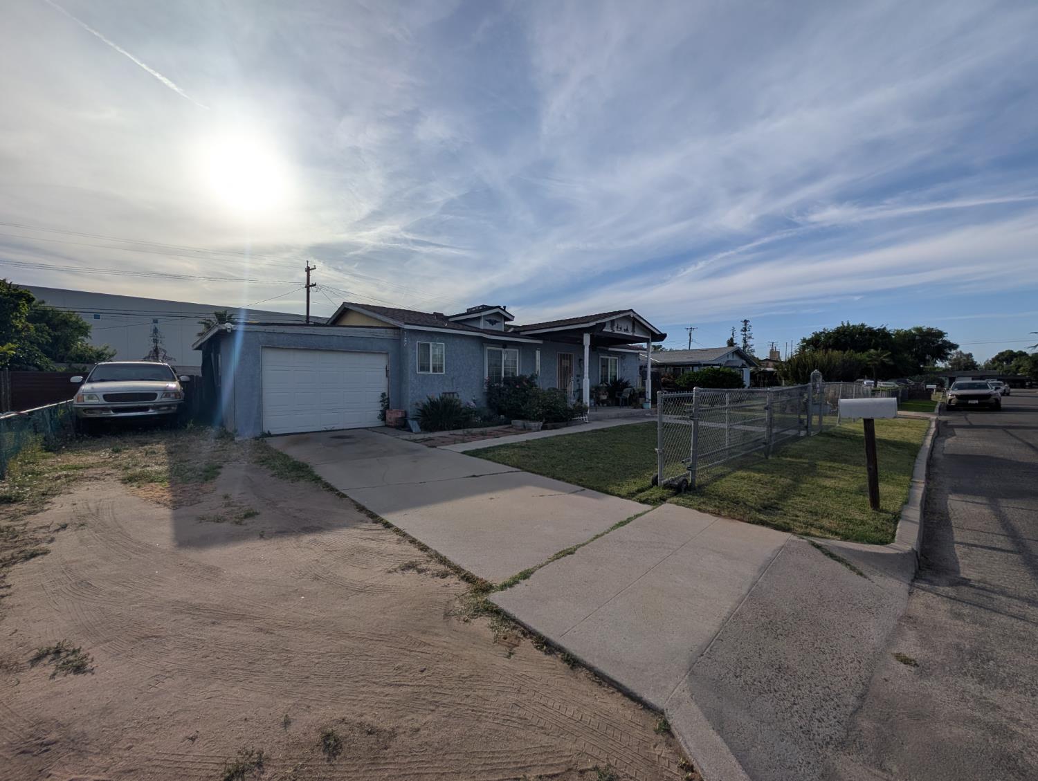 3743 N Hammel Way, Fresno, CA 93727