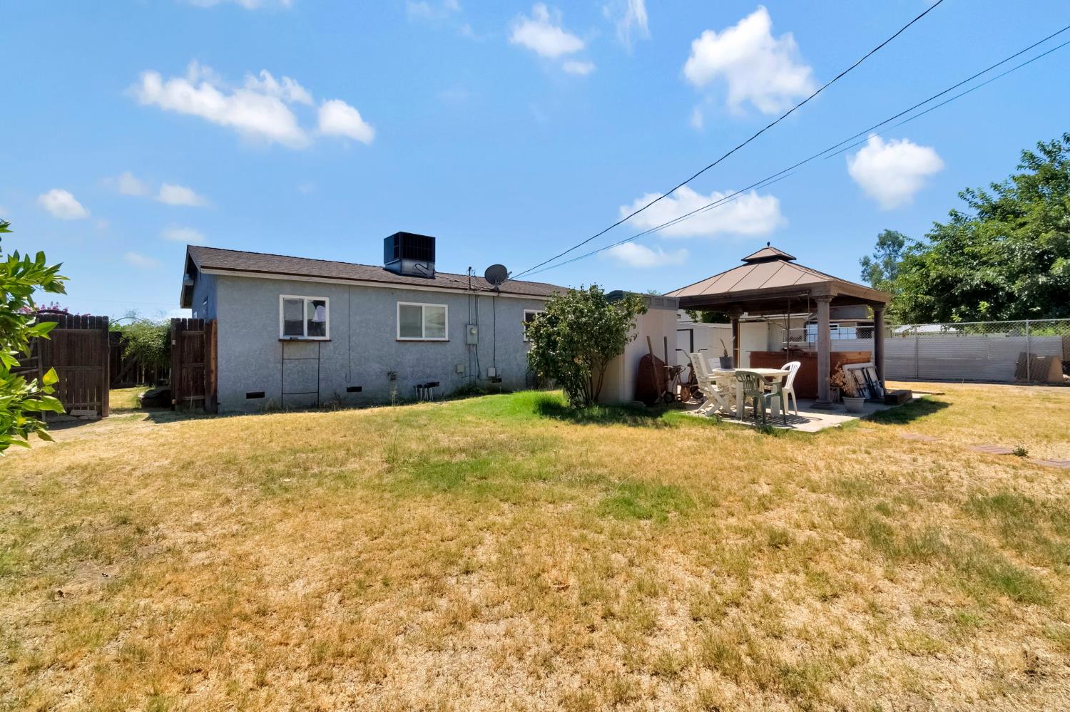 3743 N Hammel Way, Fresno, CA 93727