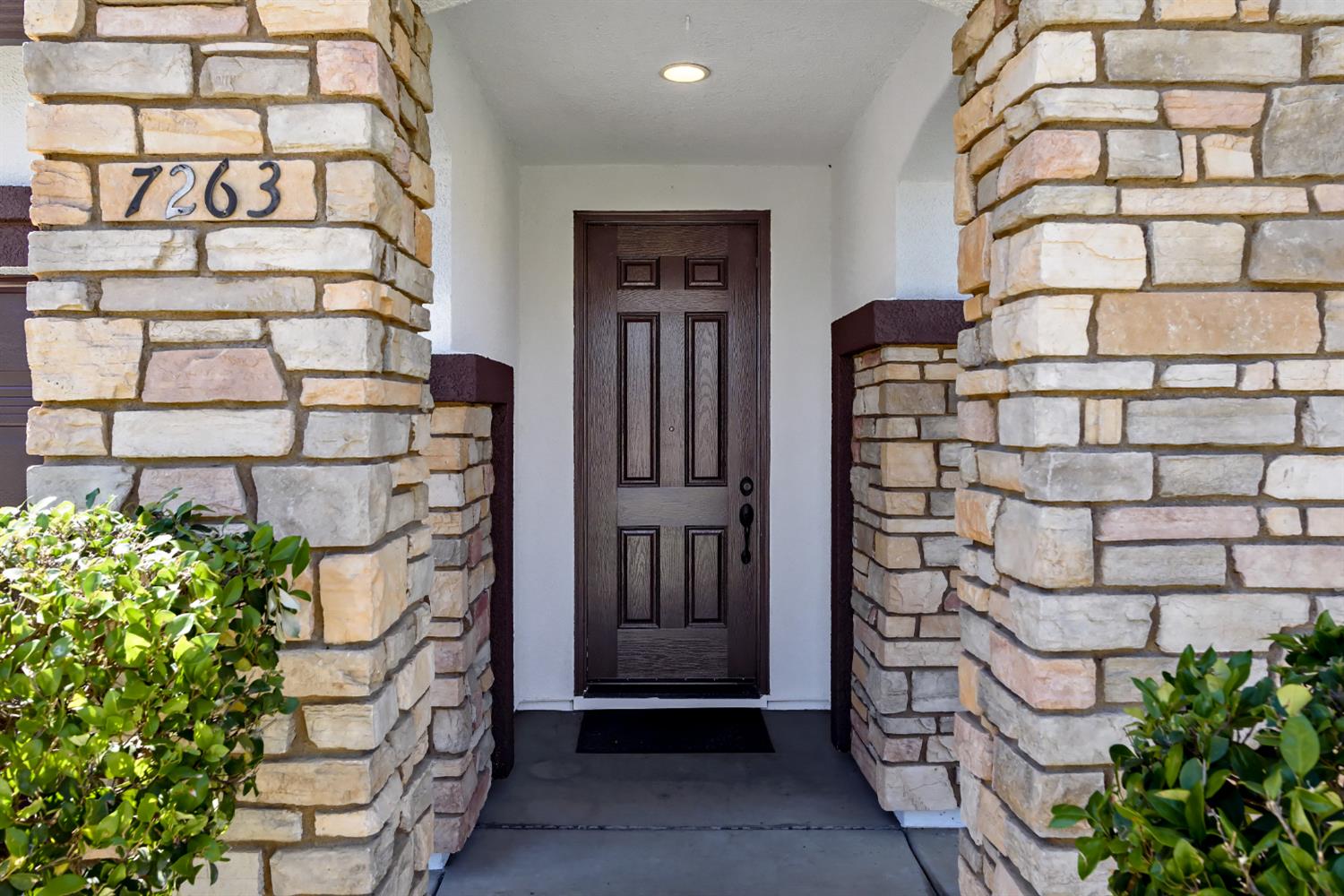 7263 E Redlands Ave, Fresno, CA 93737